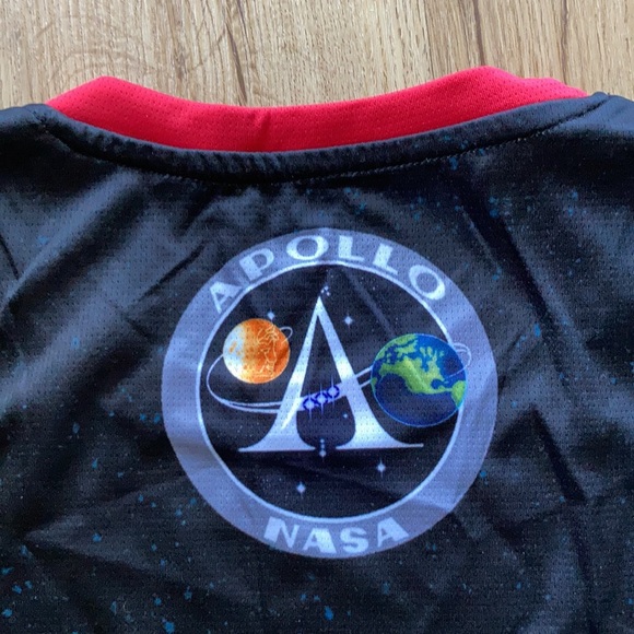 ProjectApollo, NASA,SpaceCoastMarathon CocoaFL,woman’sLarge,soft,great graphics! - Picture 6 of 12